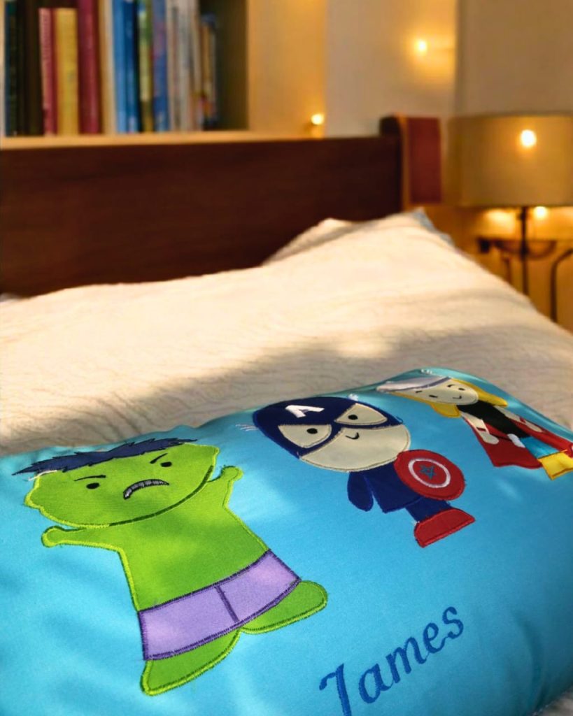 Bantal Besar Superhero Marvel 25x60cm Iron Man Hulk Captain America Thor di Kursi