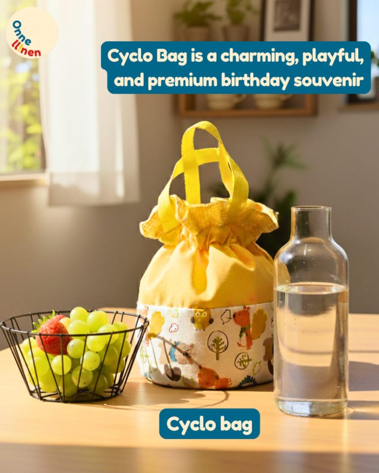 Cyclo Bag Onnellinen berwarna kuning serut dengan motif katun halus, ideal sebagai souvenir ulang tahun premium atau tas bekal