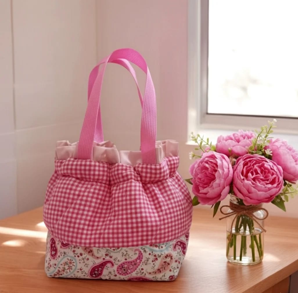 Drawstring Lunch Bag Katun Motif Limited – Souvenir Serut Trendy, Harmonis & Multifungsi