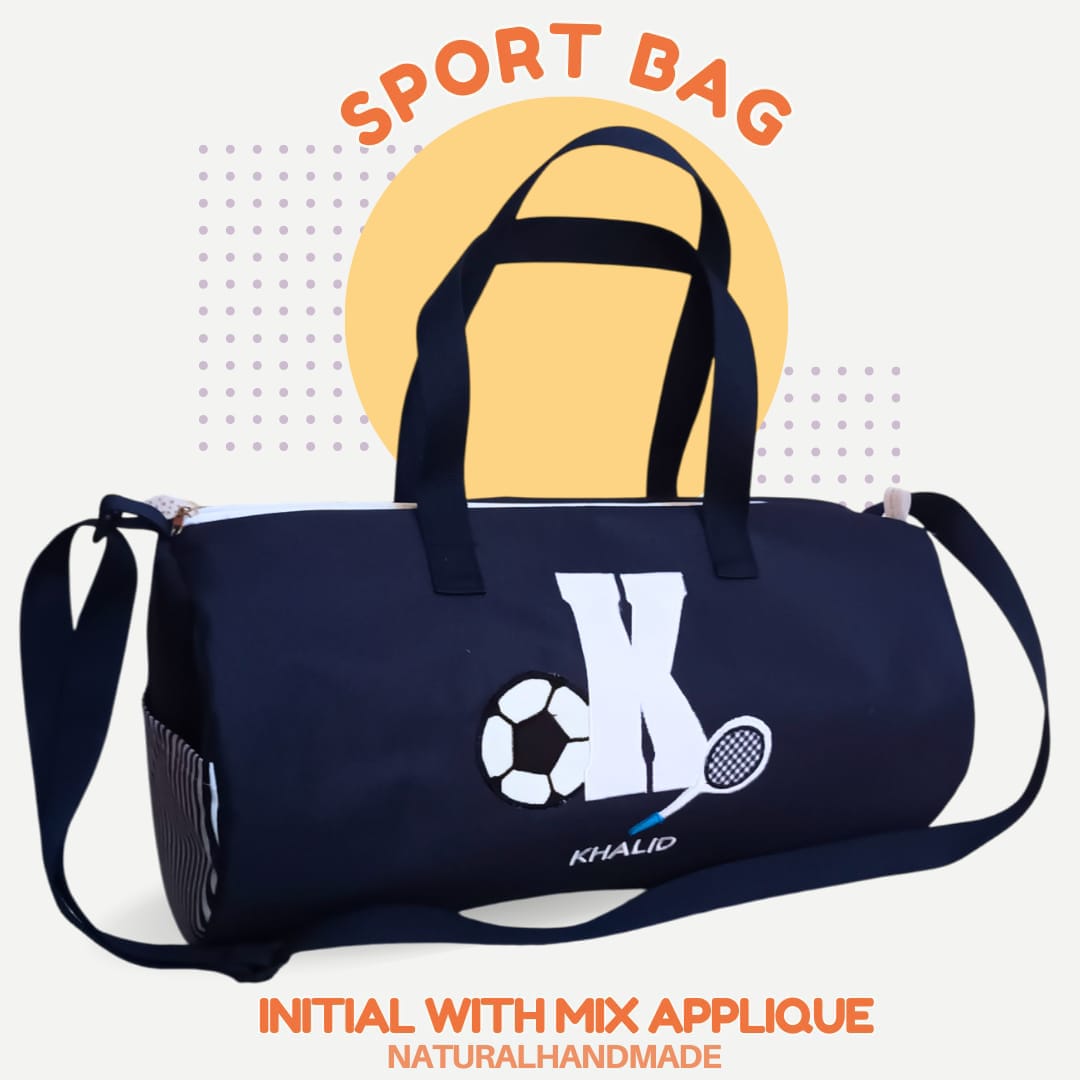 Souvenir ultah unik sport bag bordir inisial nama dan gambar raket plus bola sepak