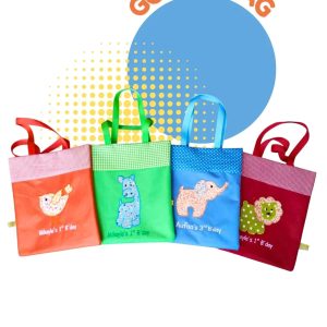 Goodie Bag Simpel Custom Nama 25 x 30 cm – Souvenir Ceria, Eksklusif & Bermakna